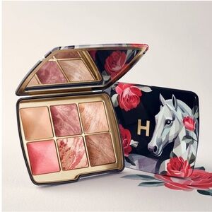 Hourglass Horse Palette 2025 Limited Edition Sephora Holiday Edition